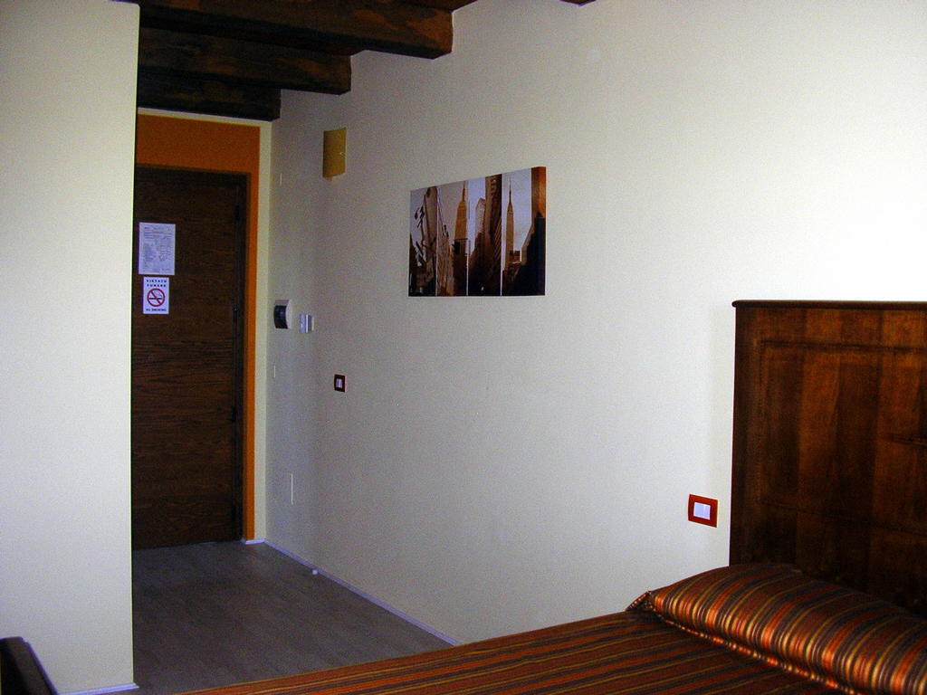 Agriturismo I Calanchi Villa Bastia Mondovi Bilik gambar